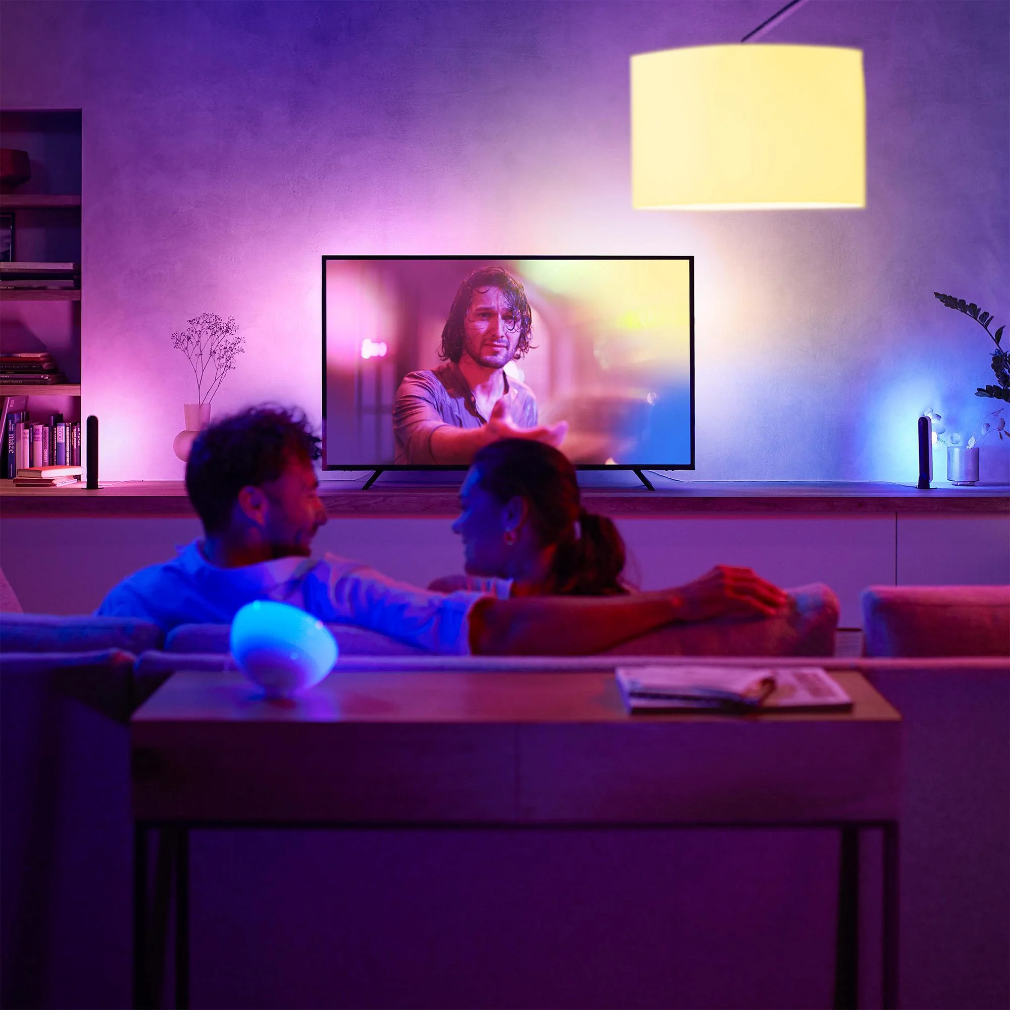 126-philips-hue-play-gradient-lightstrip-55--4.webp Philips Hue Play Gradient Lightstrip 55"