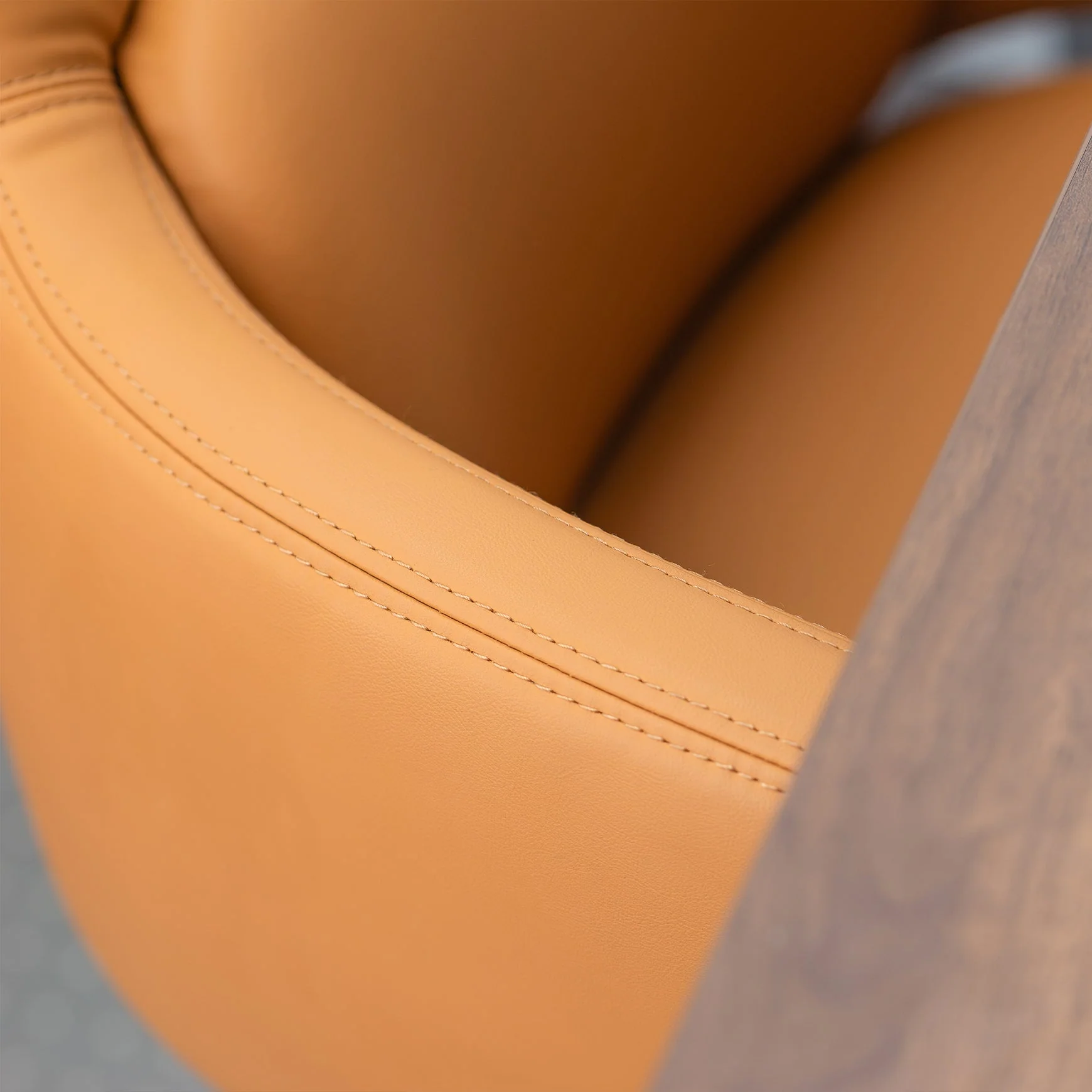Desky Arco Office Chair - Golden Yellow