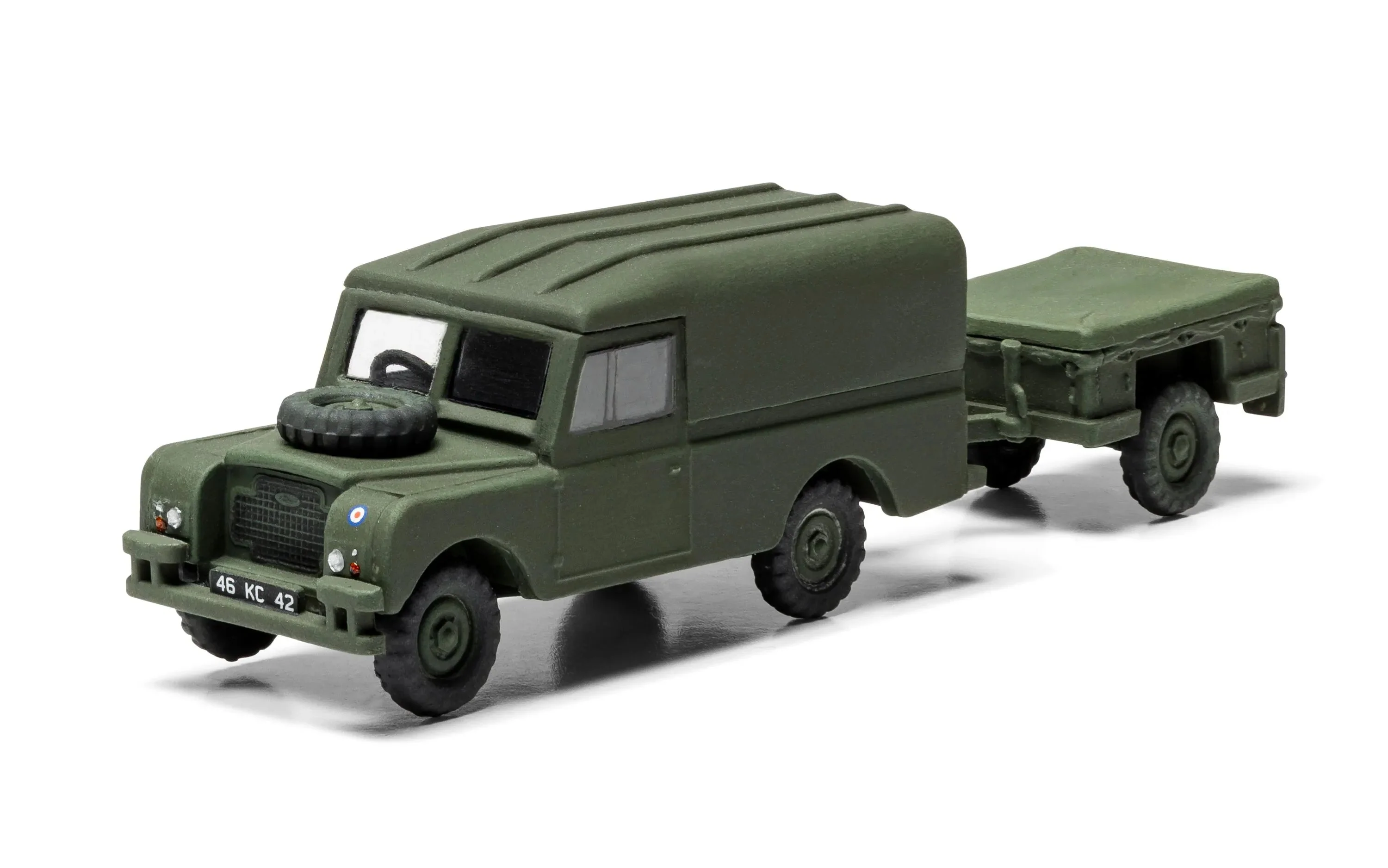 Airfix 1/76 LWB Land Rover (Hard Top) and Trailer
