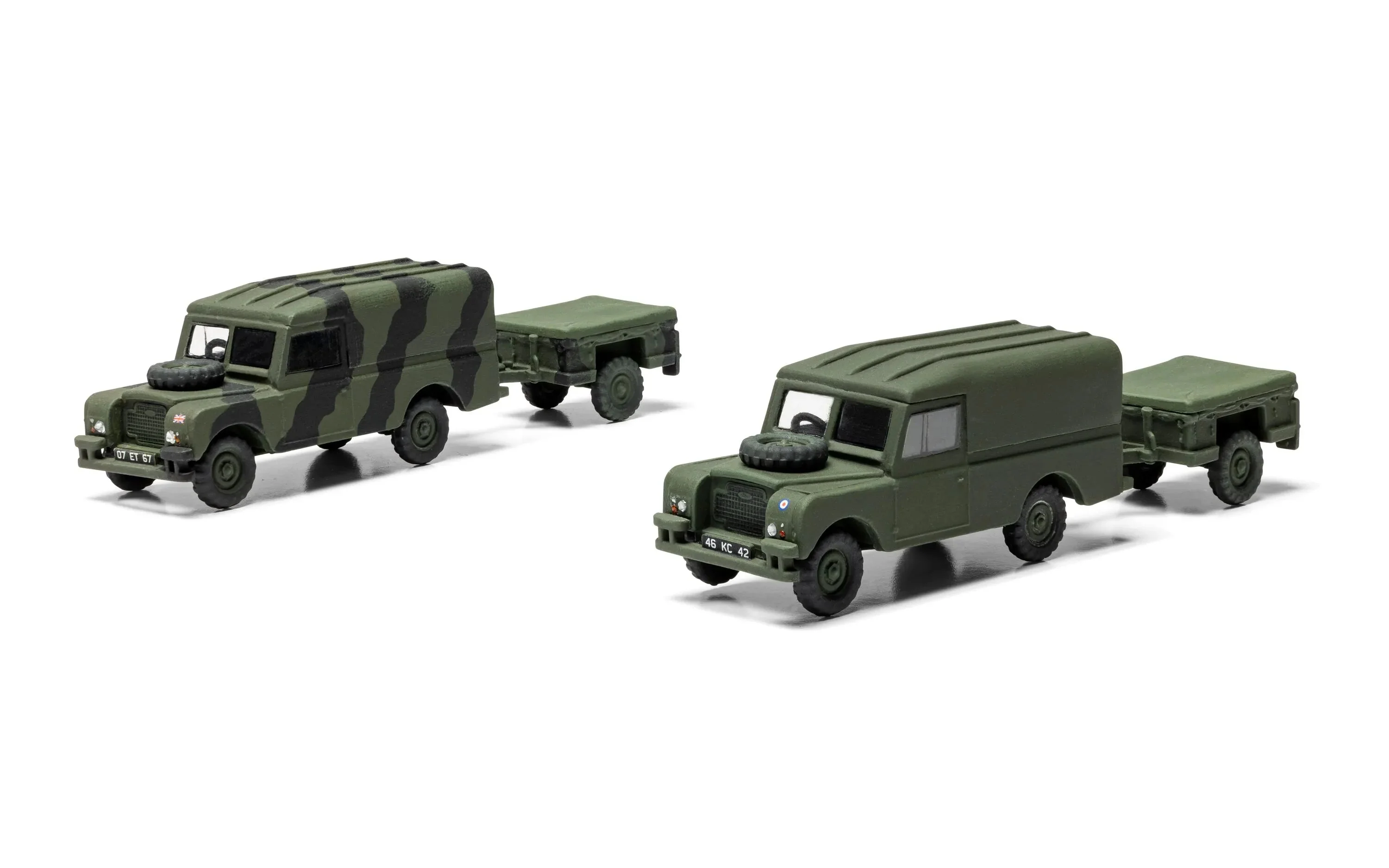 Airfix 1/76 LWB Land Rover (Hard Top) and Trailer