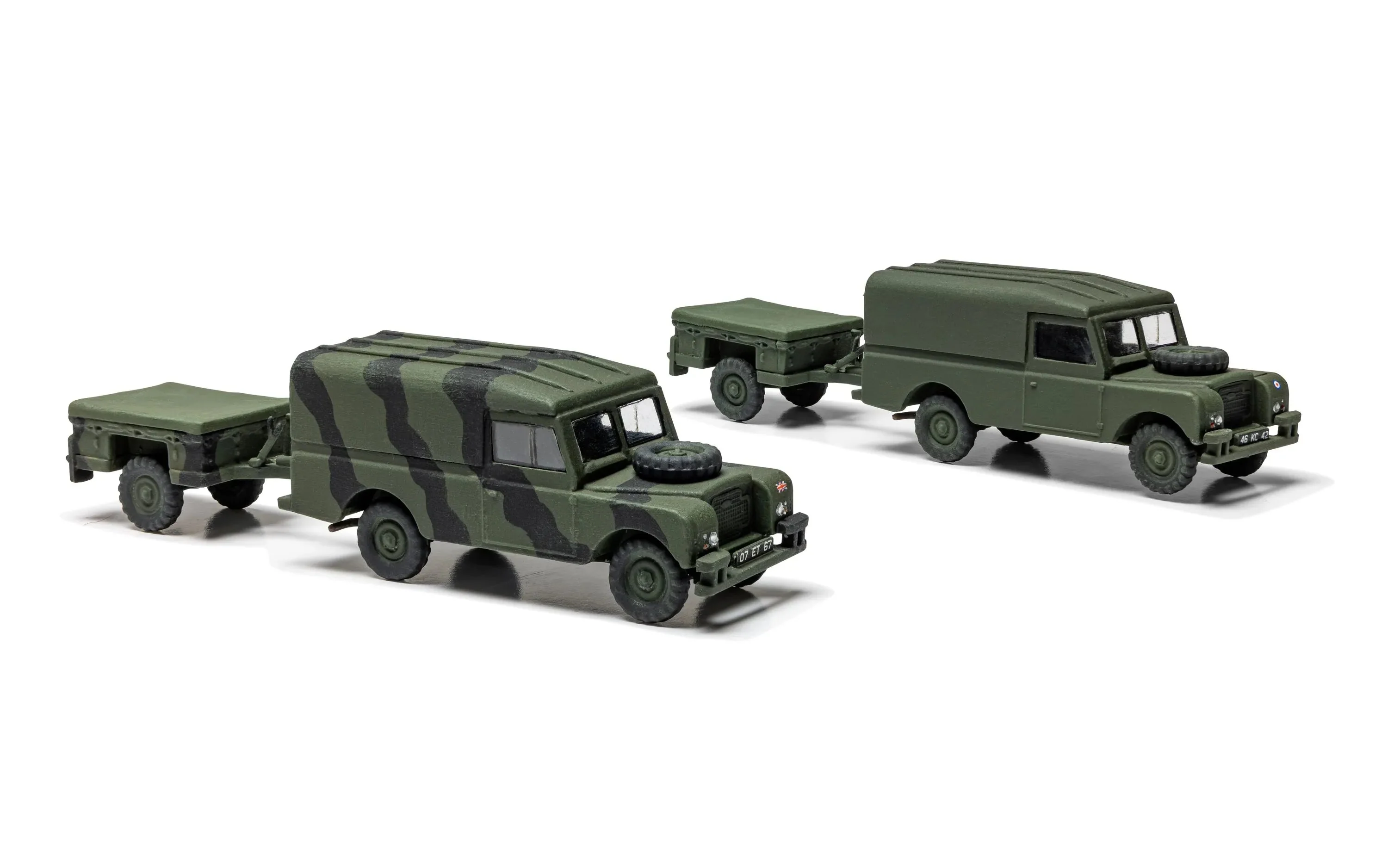 Airfix 1/76 LWB Land Rover (Hard Top) and Trailer