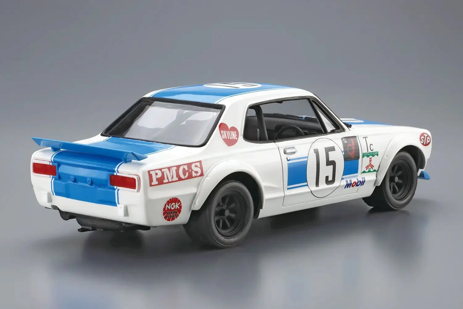 2001-aoshima-1-24-hakosuka-gtr-50-glorious-wins-in-memory-of-takahashi-kunimitsu-3.webp Aoshima 1/24 Hakosuka GTR 50 Glorious Wins In Memory Of Takahashi Kunimitsu