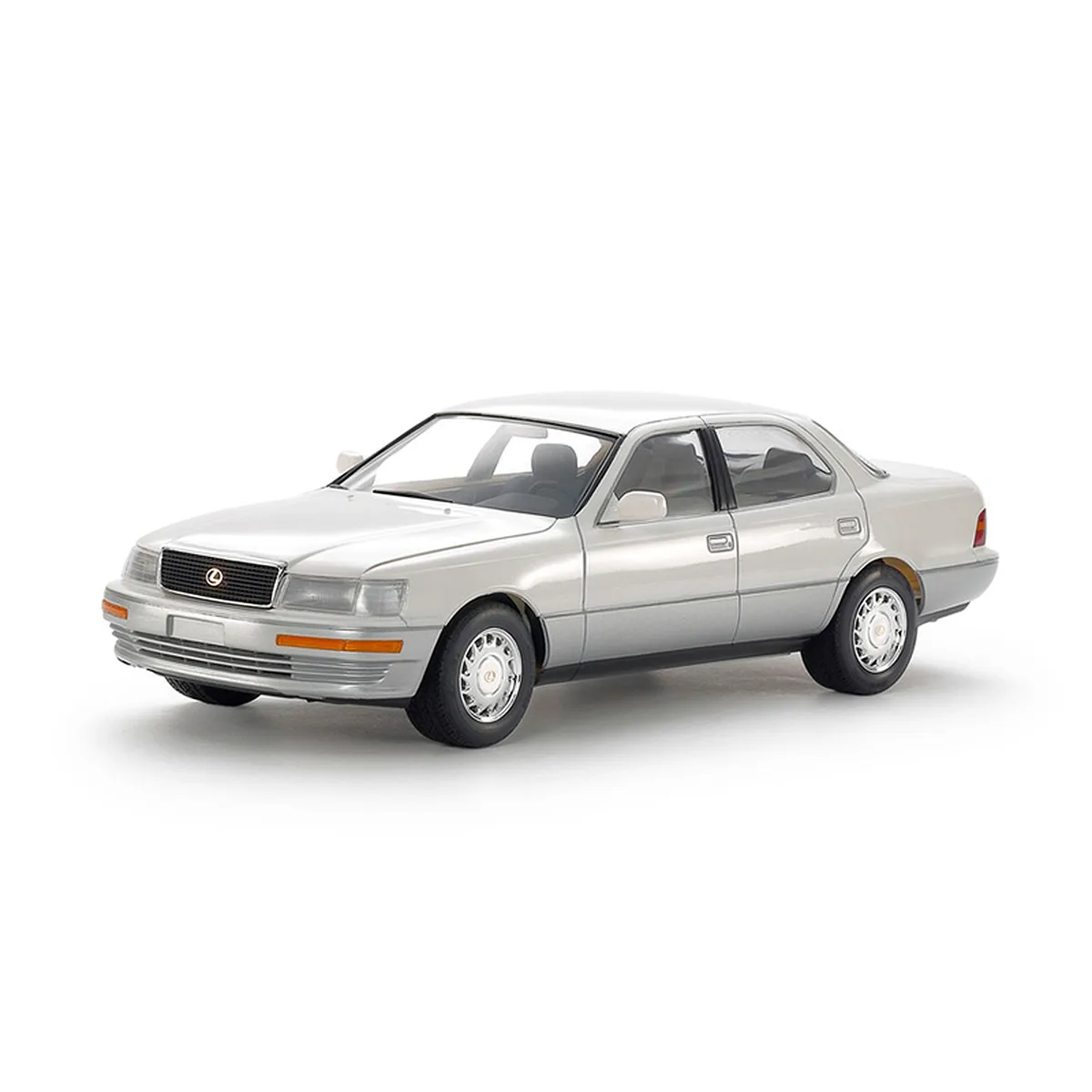 Tamiya 1/24 Lexus LS 400 Car Scaled Plastic Model Kit