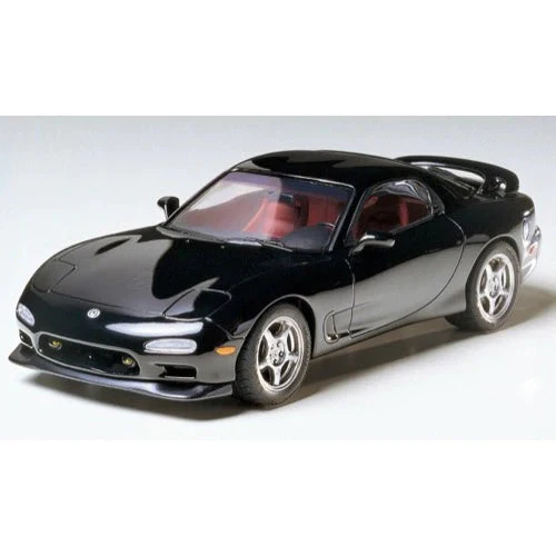 Tamiya 1/24 Mazda RX7 R1