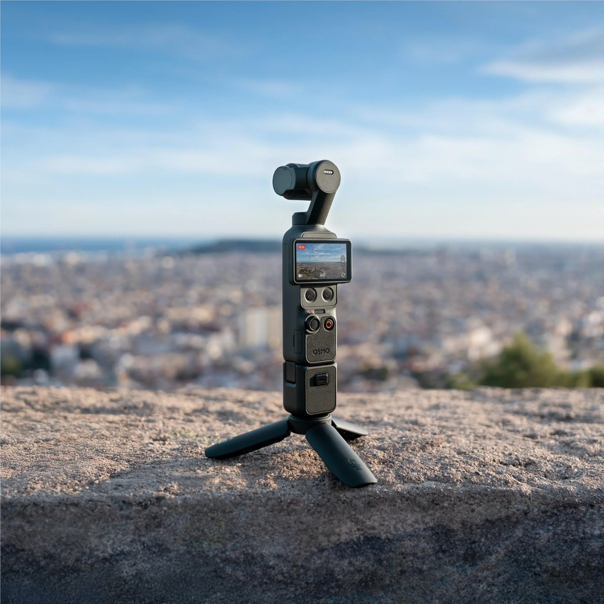 DJI Osmo Pocket 4 Creator Combo