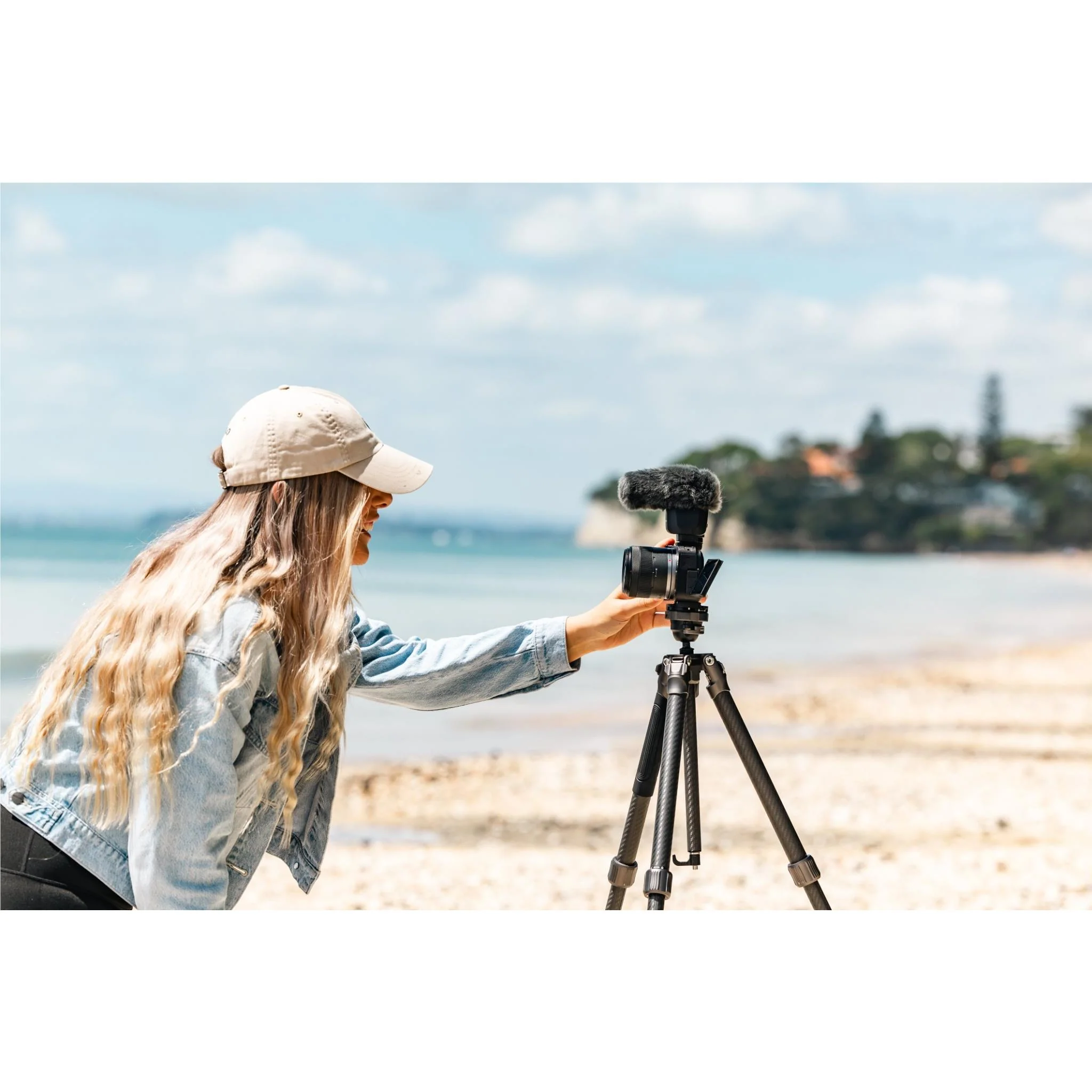 Canon EOS R50 V Mirrorless Vlog Camera [Body Only]