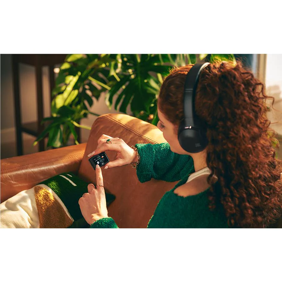 53-jbl-tour-one-mk3-smart-tx-nc-over-ear-headphones-black--11.webp JBL Tour One MK3 Smart TX NC Over-Ear Headphones (Black)